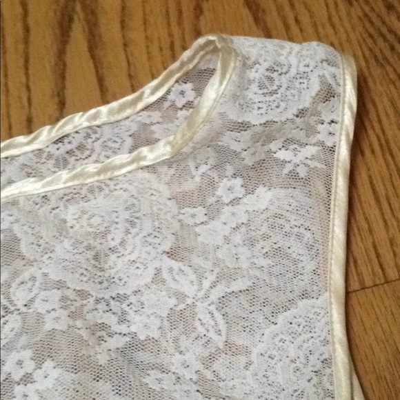 American Apparel Sleeveless Lace Dress - Picture 4 of 7